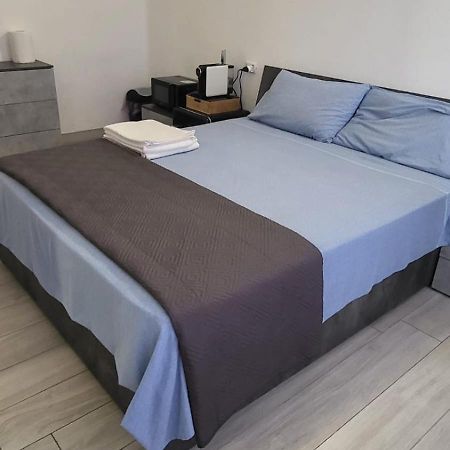 Ferienwohnung Casa Manzoni Novara Exterior foto