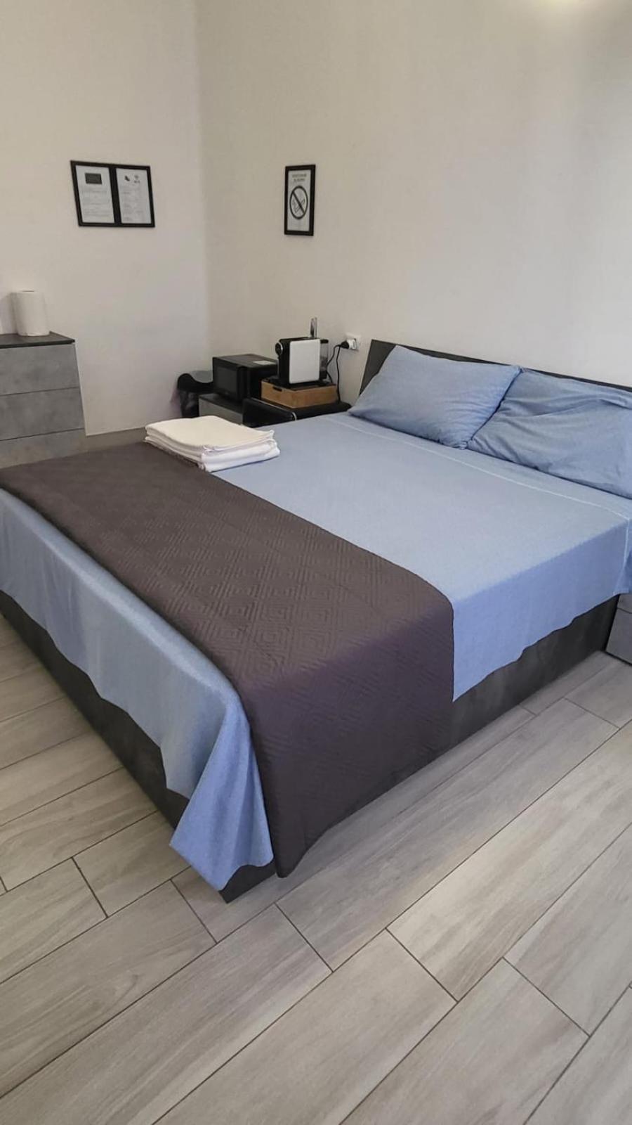Ferienwohnung Casa Manzoni Novara Exterior foto